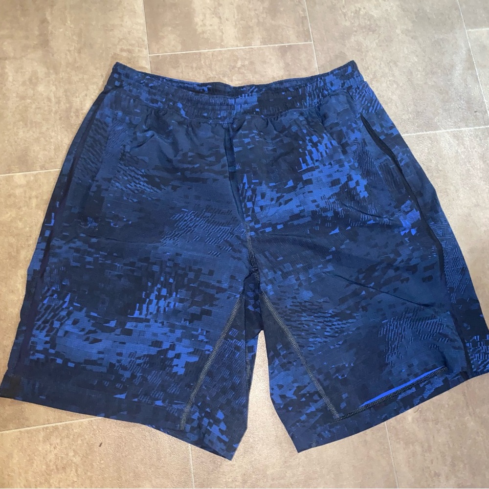Lululemon Athletica Navy Digital Print Shorts